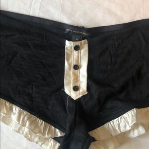 Kiki De mont Parnesse panties shorts. New.